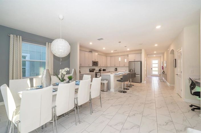 Image No.7-6 Bed Property for sale