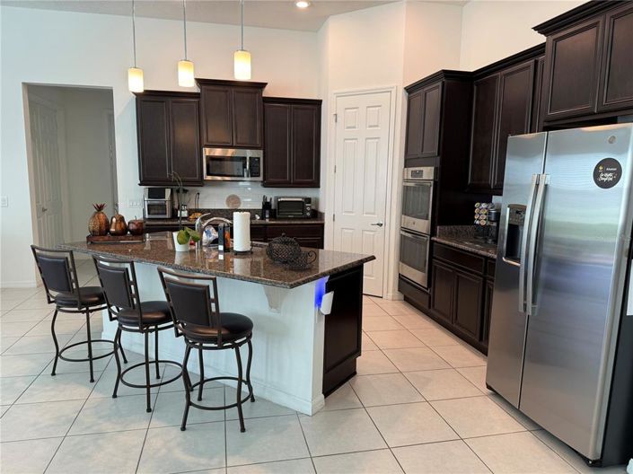 Image No.3-4 Bed Property for sale