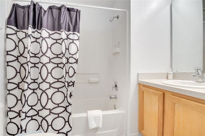 Image No.23-5 Bed Property for sale