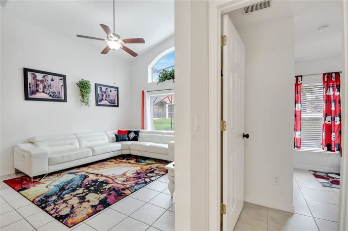 Image No.25-5 Bed Property for sale