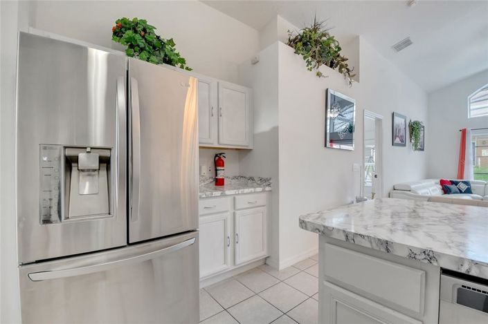 Image No.28-5 Bed Property for sale