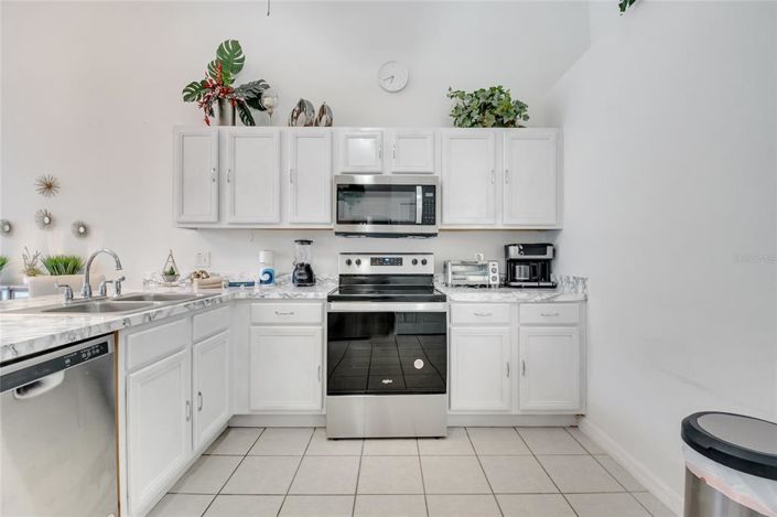 Image No.30-5 Bed Property for sale