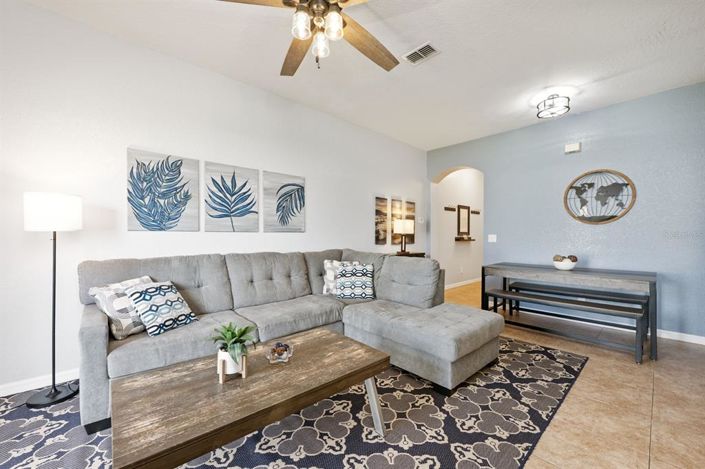 Image No.3-4 Bed Townhouse for sale