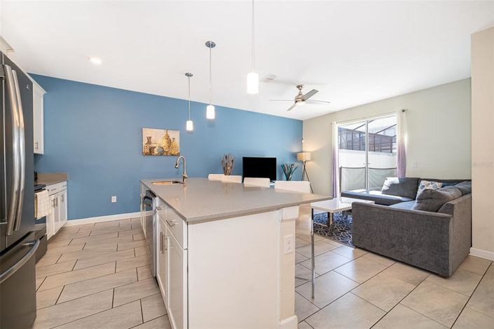 Image No.10-4 Bed Townhouse for sale