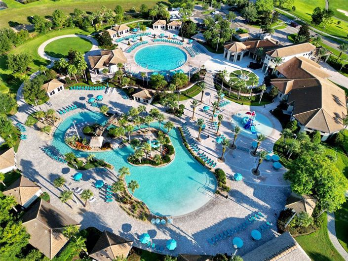 Image No.27-4 Bed Townhouse for sale