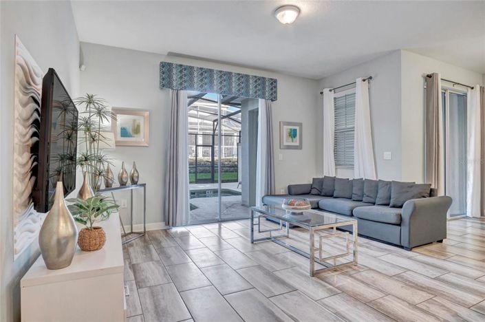 Image No.9-4 Bed Townhouse for sale