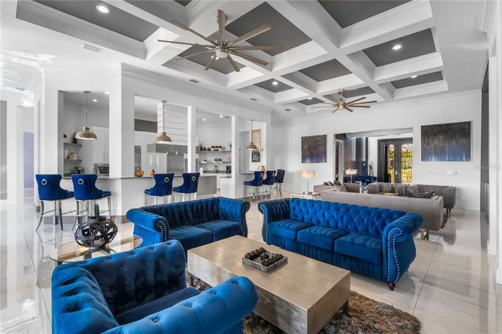 Image No.17-11 Bed Property for sale