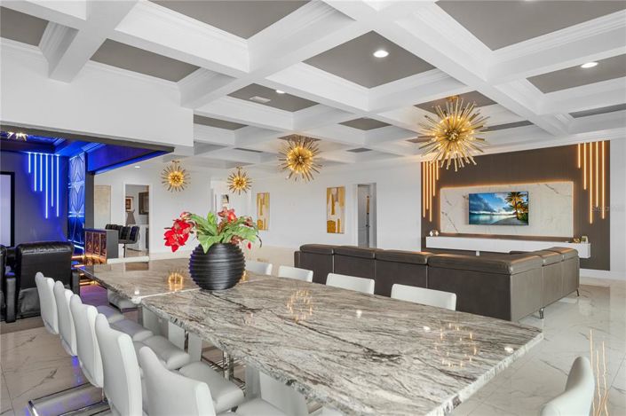 Image No.31-11 Bed Property for sale