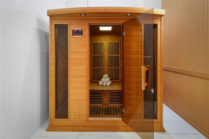 Image No.42-11 Bed Property for sale