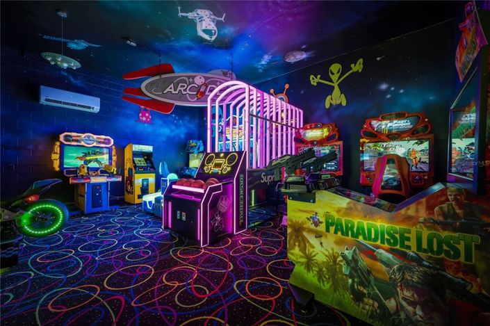 Image No.44-11 Bed Property for sale