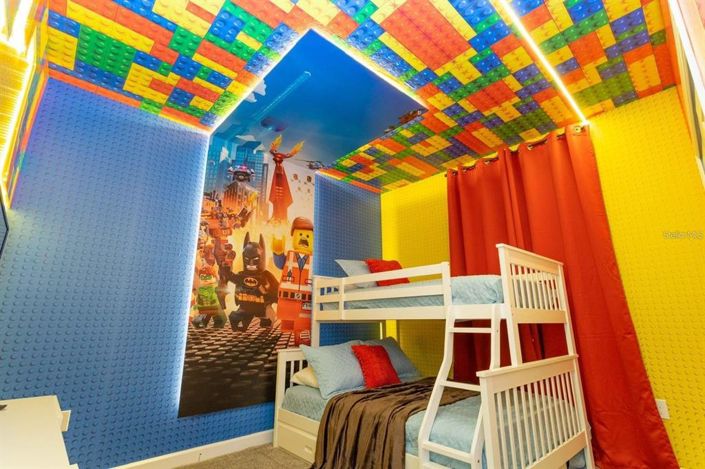 Image No.5-5 Bed Townhouse for sale