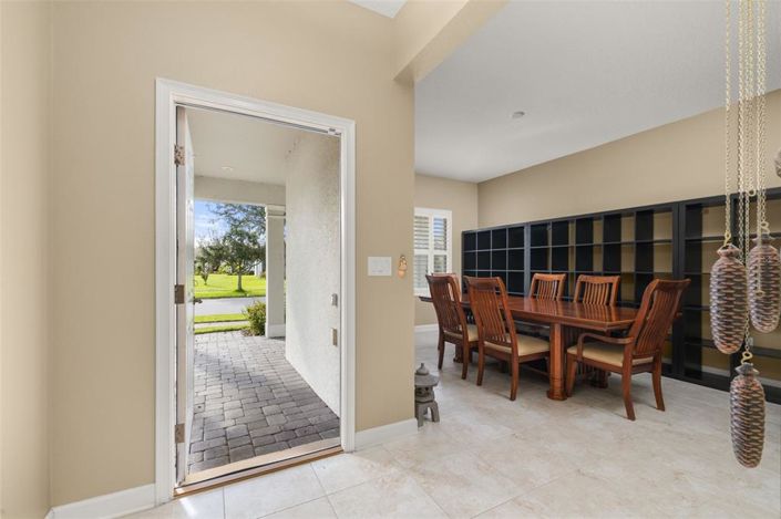 Image No.10-3 Bed Property for sale