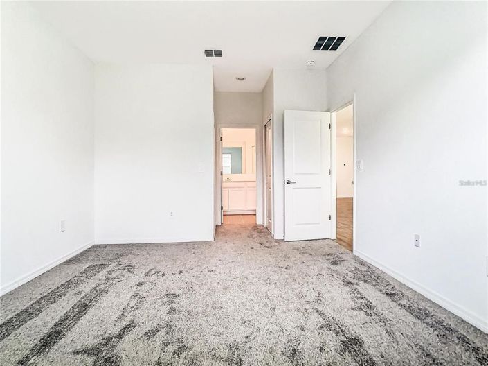 Image No.12-4 Bed Property for sale