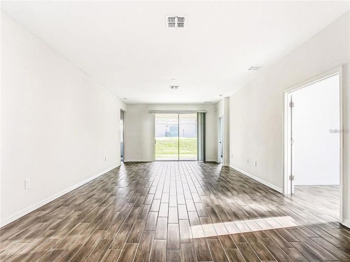 Image No.9-4 Bed Property for sale