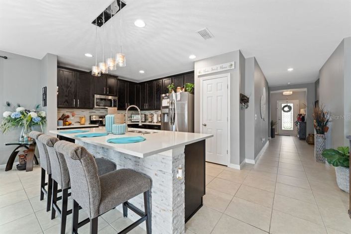 Image No.12-4 Bed Property for sale