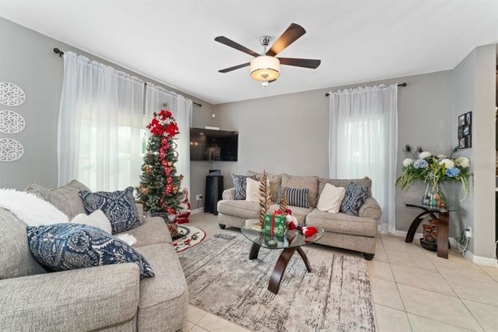 Image No.14-4 Bed Property for sale