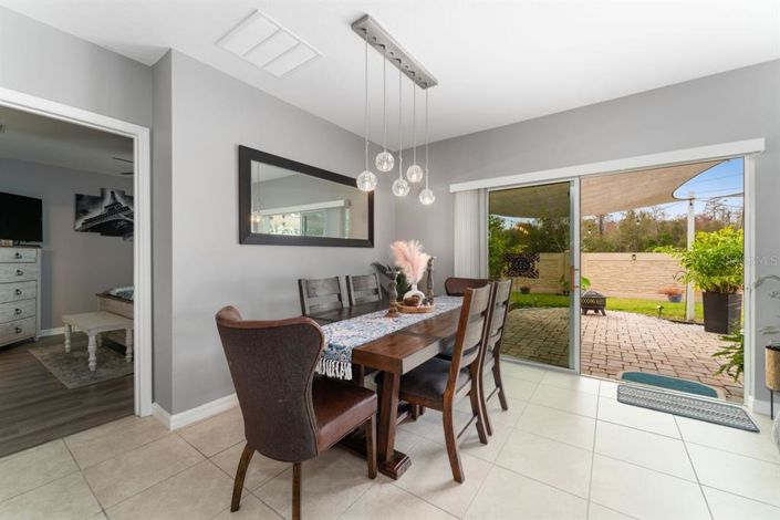 Image No.17-4 Bed Property for sale