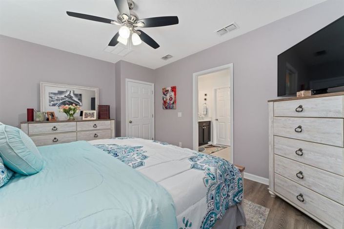 Image No.26-4 Bed Property for sale