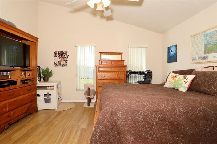 Image No.16-3 Bed Property for sale