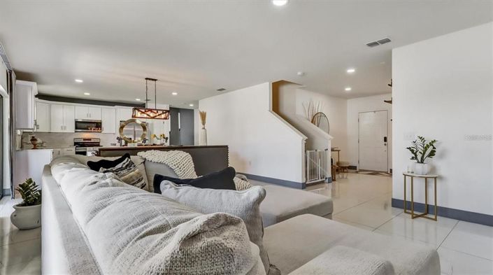 Image No.11-4 Bed Property for sale