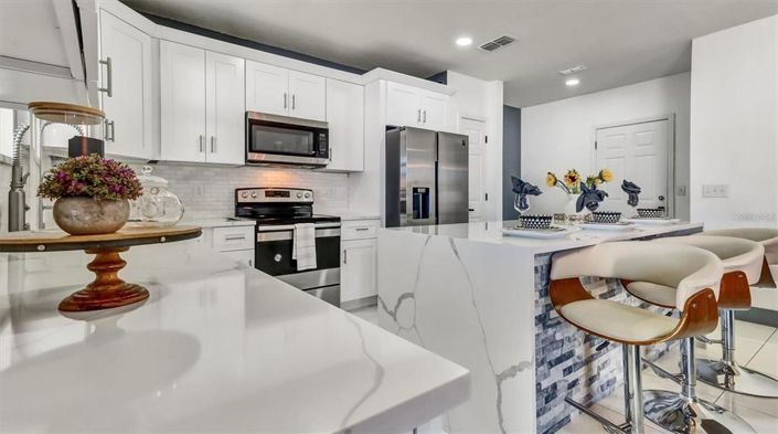 Image No.19-4 Bed Property for sale