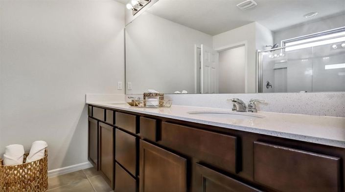 Image No.33-4 Bed Property for sale