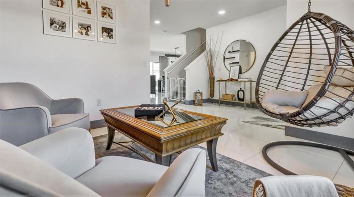 Image No.9-4 Bed Property for sale