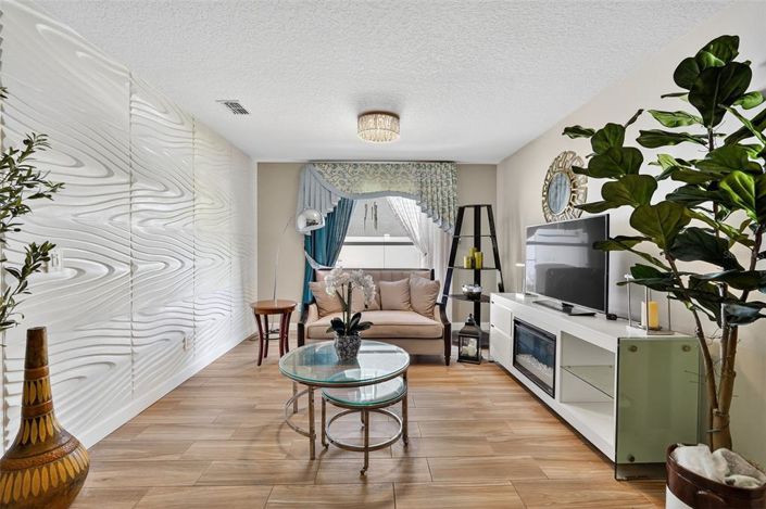 Image No.26-3 Bed Property for sale