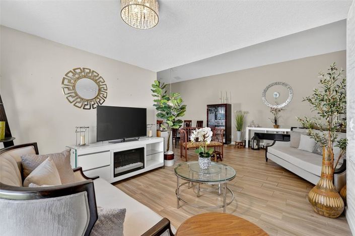 Image No.27-3 Bed Property for sale