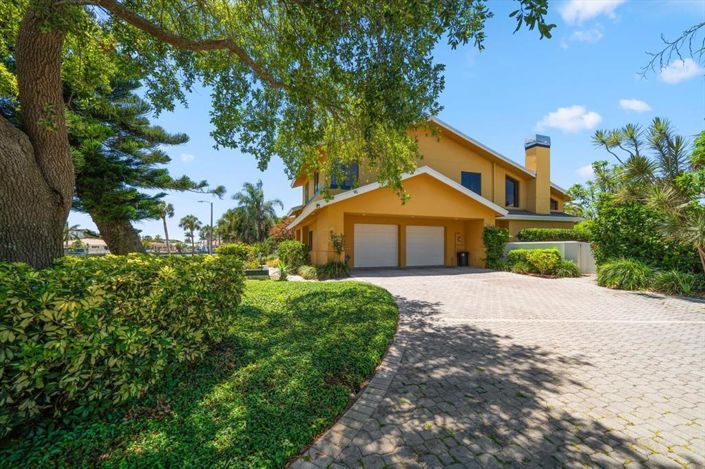 Image No.7-Propriété de 4 chambres à vendre à Belleair Beach