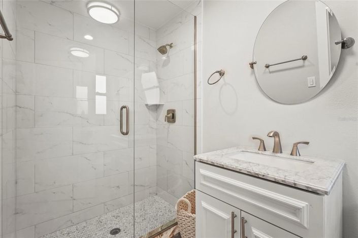 Image No.38-5 Bed Property for sale