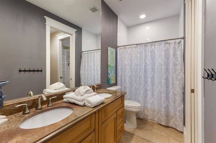 Image No.13-4 Bed Property for sale