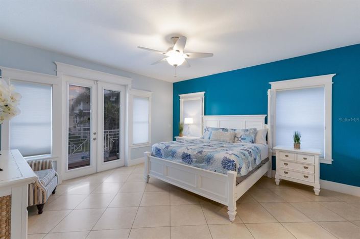 Image No.7-4 Bed Property for sale