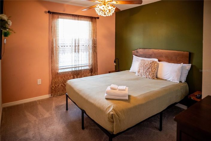 Image No.35-5 Bed Townhouse for sale