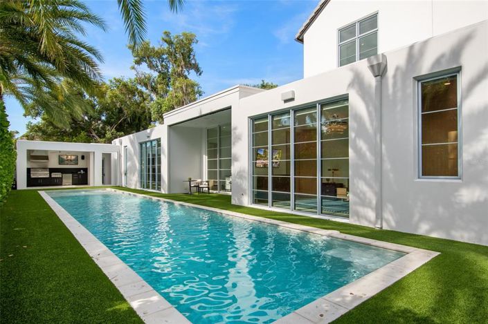 Image No.25-4 Bed Property for sale