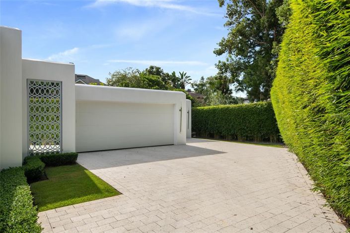 Image No.48-4 Bed Property for sale