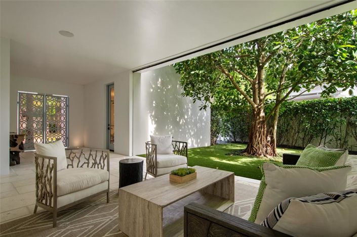 Image No.6-4 Bed Property for sale