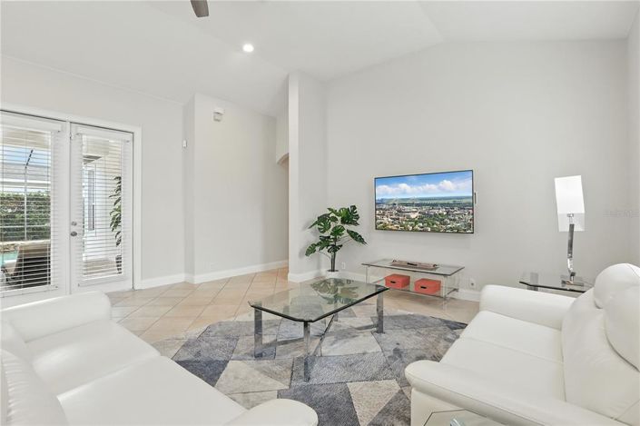 Image No.13-4 Bed Property for sale