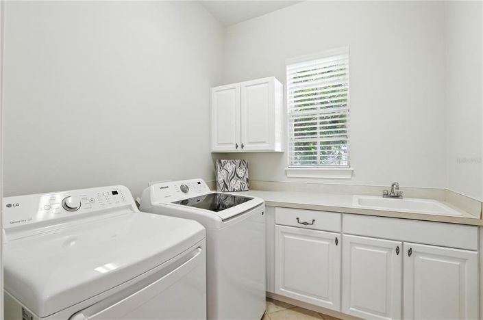 Image No.35-4 Bed Property for sale