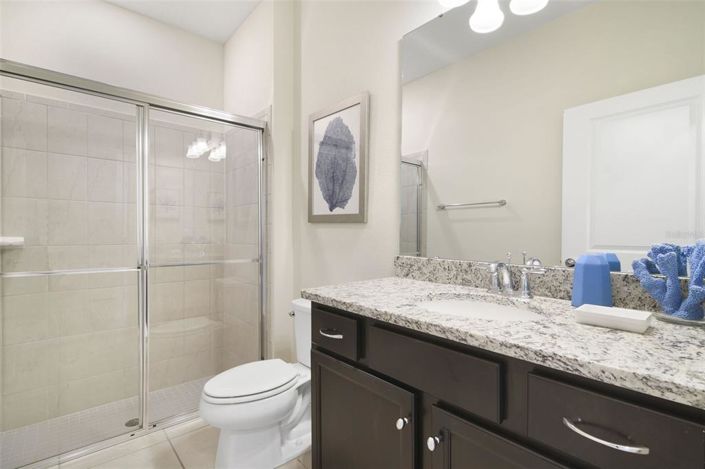 Image No.11-5 Bed Townhouse for sale