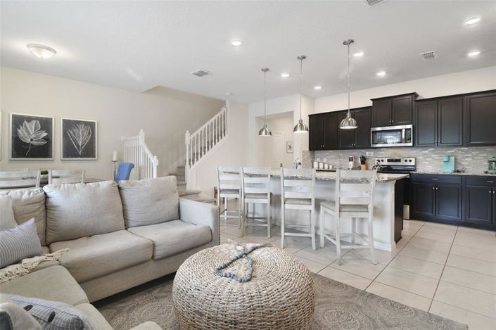 Image No.9-5 Bed Townhouse for sale