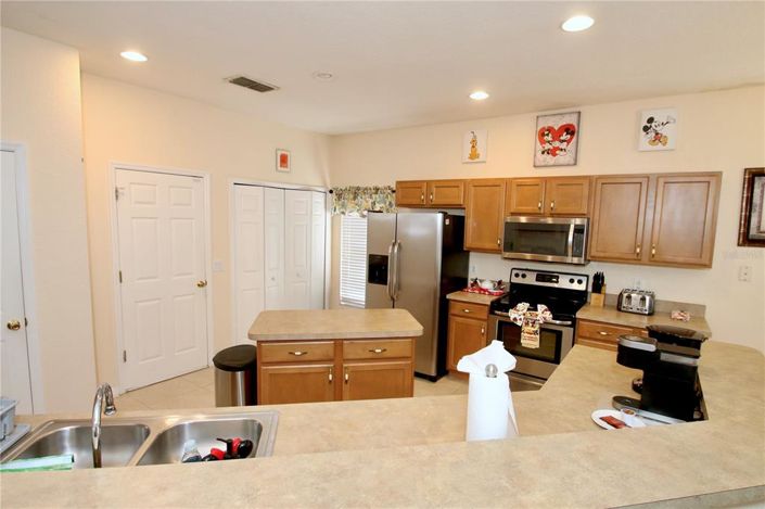 Image No.11-3 Bed Property for sale