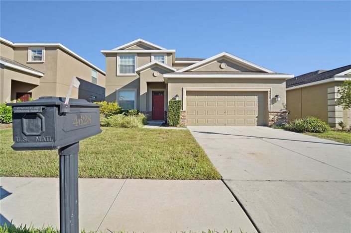 Image No.8-4 Bed Property for sale