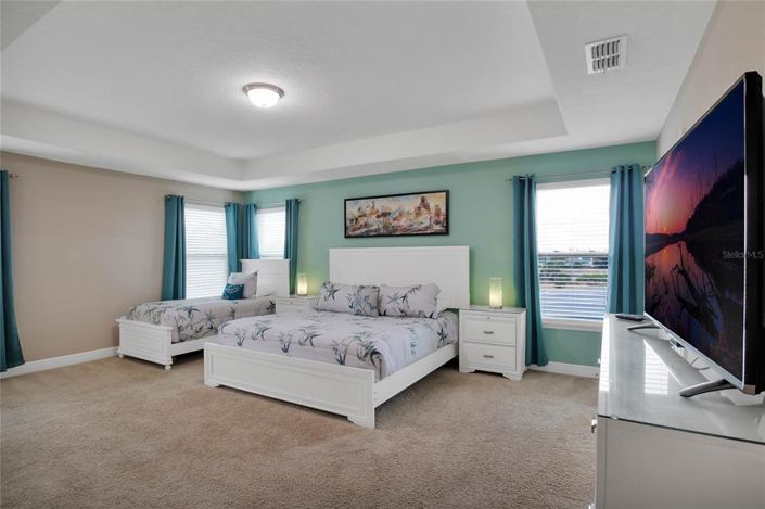 Image No.15-5 Bed Property for sale