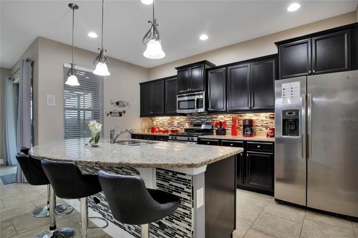 Image No.9-5 Bed Property for sale