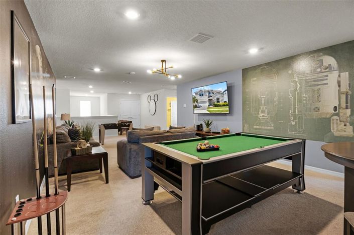 Image No.21-8 Bed Property for sale