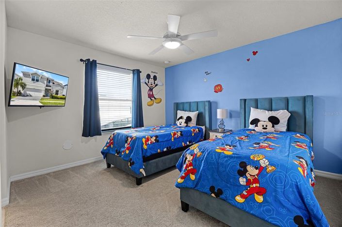 Image No.32-8 Bed Property for sale