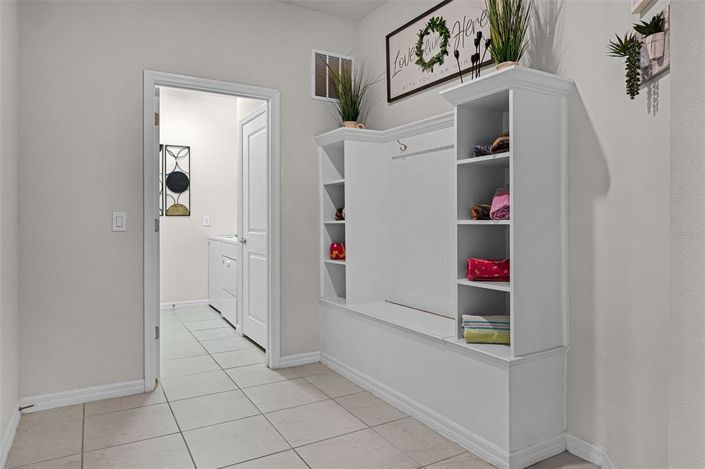 Image No.40-8 Bed Property for sale