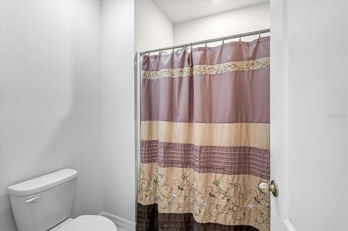 Image No.30-3 Bed Townhouse for sale