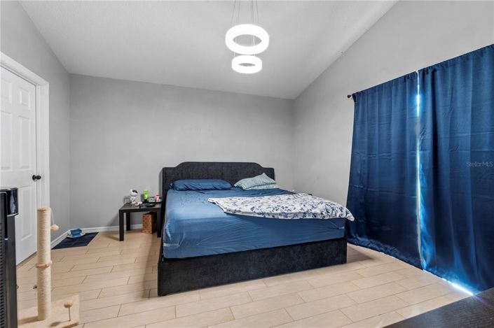 Image No.8-4 Bed Property for sale